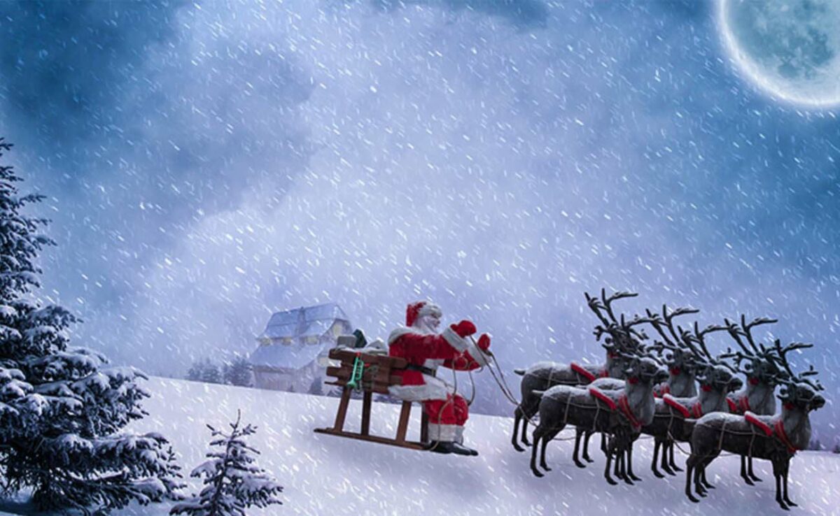 Why is Santa Claus the target of this Macy's customer's anger