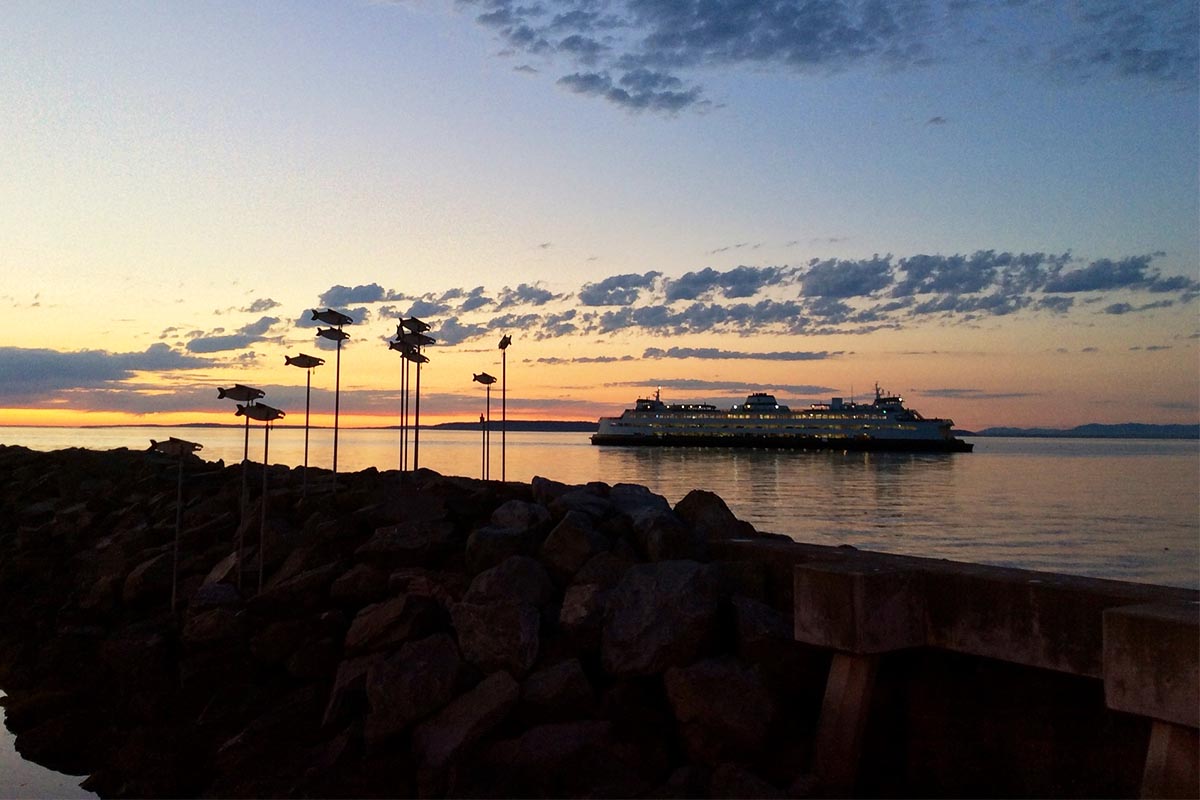 Cruise ship sailing away, What happens if you miss your cruise?