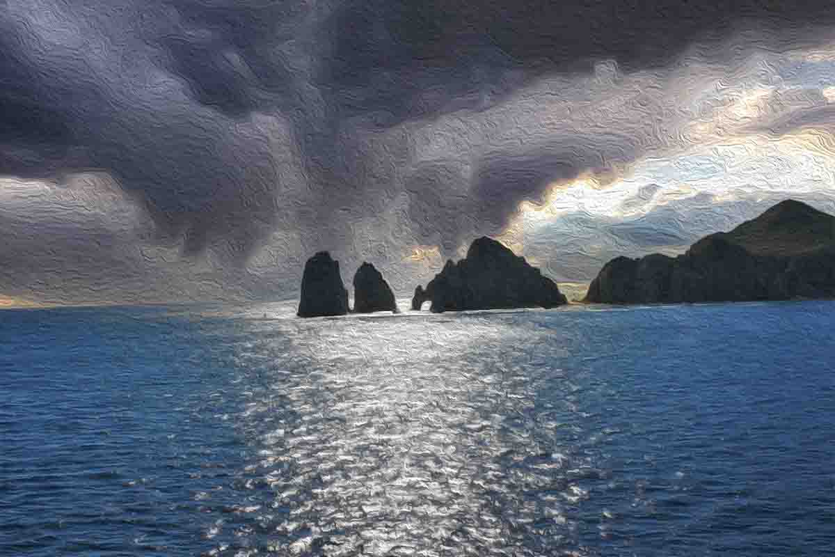 Timeshare problems in Los Cabo Timeshare buyback problems in Cabo San Lucas, storm clouds over the sea in Mexico, disgruntled timeshare owners in Cabo