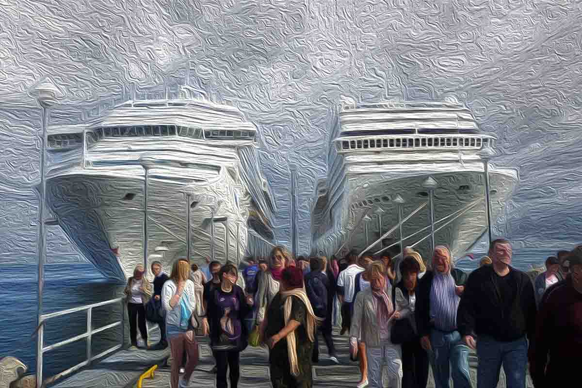 Cruise passengers scammed, cruise ship passengers heading into port