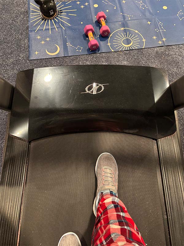 Taking a run in someone else's shoes, courtesy of Unclaimed Baggage, a shopping experiment, Airlines sell stuff to a retail shop in Alabama